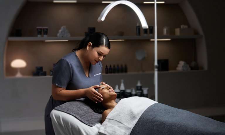 customised, expert skin health assessments with face mapping