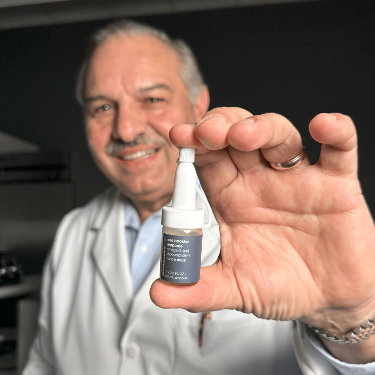 dr bob dermalogica and unilever scientist at dermalogica laboratory